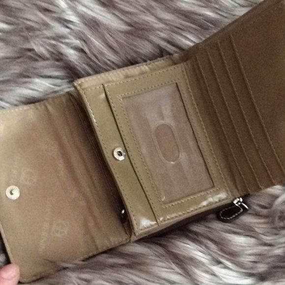💞GIANI BERNINI💞wallet - Picture 4 of 8